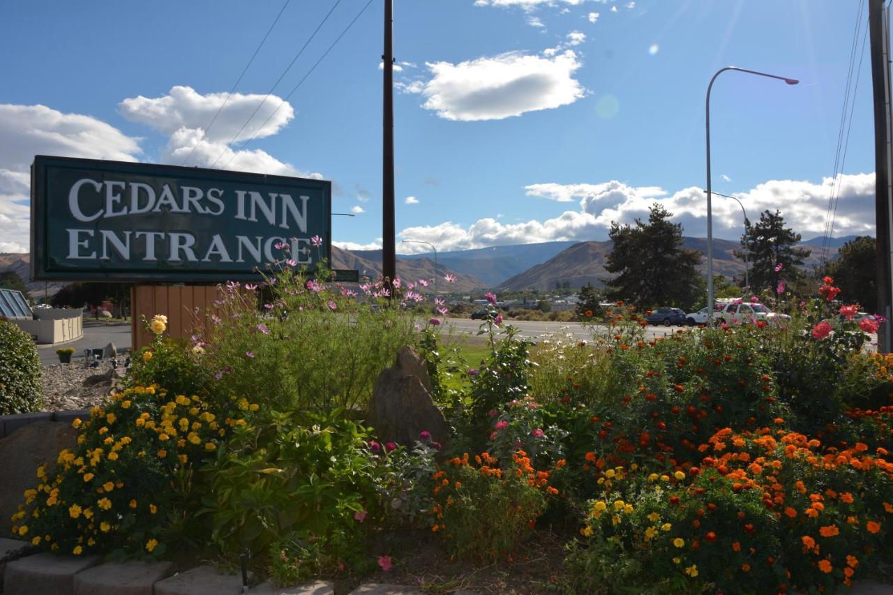Cedars Inn Wenatchee Exteriör bild