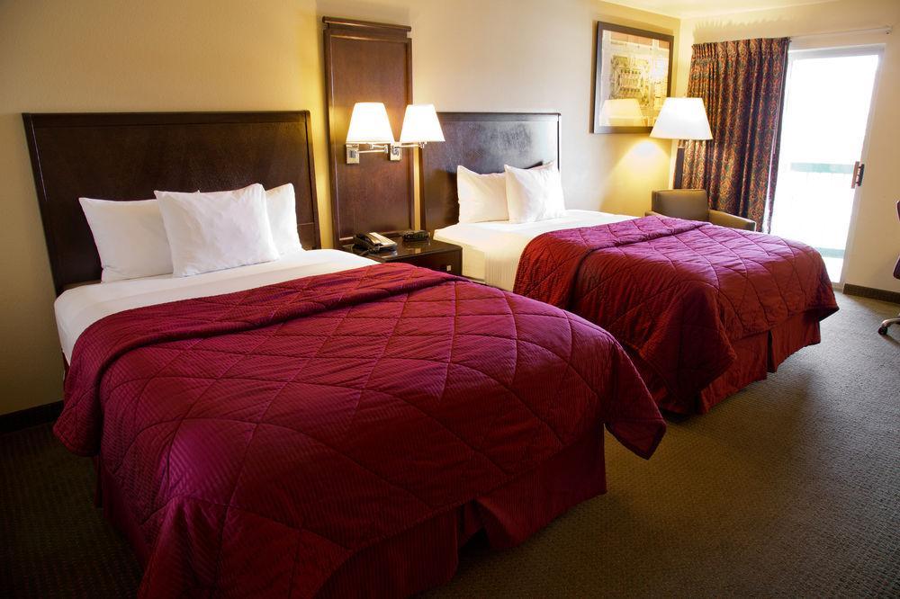 Cedars Inn Wenatchee Exteriör bild