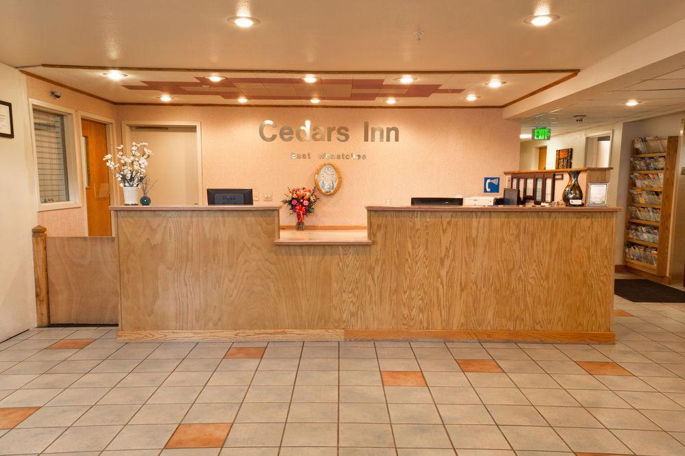 Cedars Inn Wenatchee Exteriör bild